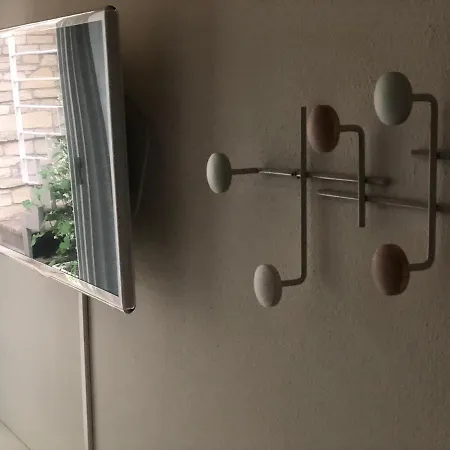 At9